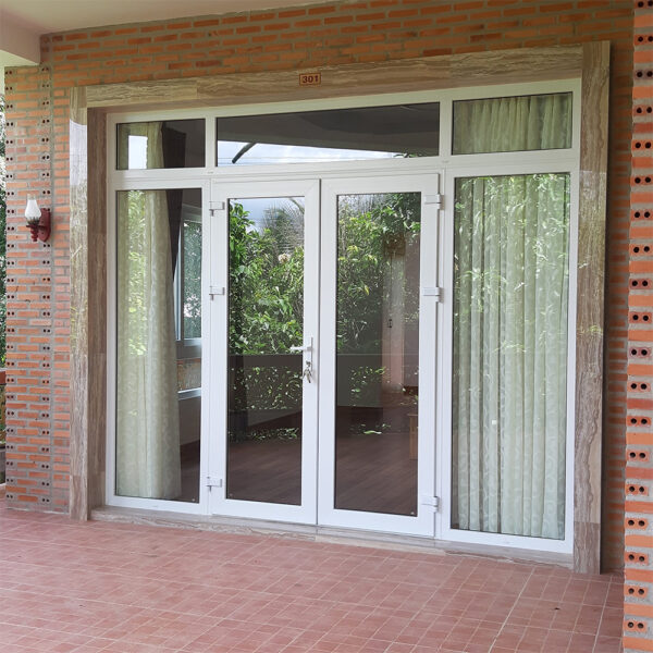 Cua-nhua-loi-thep-2-canh-2-fix.jpg